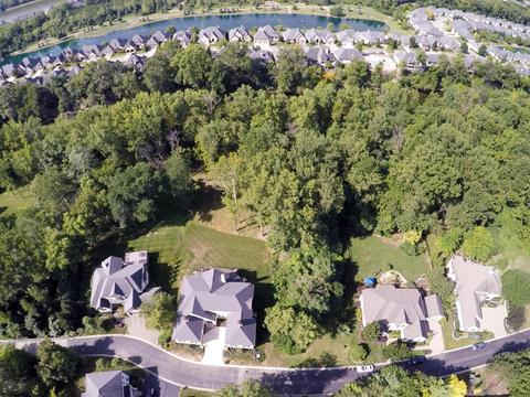 1947 Scioto Pointe Dr, Columbus, OH 43221 photo 8