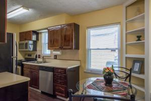 191 Lowell Rd, Columbus, OH 43209 photo 11