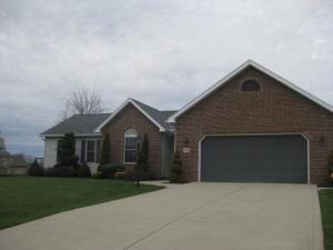 1470 Eagle Pass Dr, Marion, OH 43302 photo 2
