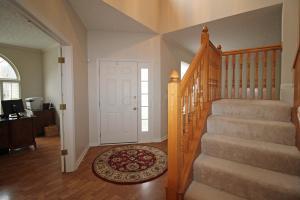 7489 Maynooth Dr, Dublin, OH 43017 photo 3