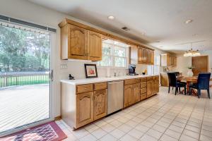 3987 Riverview Dr, Columbus, OH 43221 photo 11