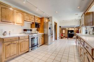3987 Riverview Dr, Columbus, OH 43221 photo 10