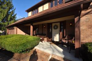 4876 Donegal Cliffs Dr, Dublin, OH 43017 photo 4