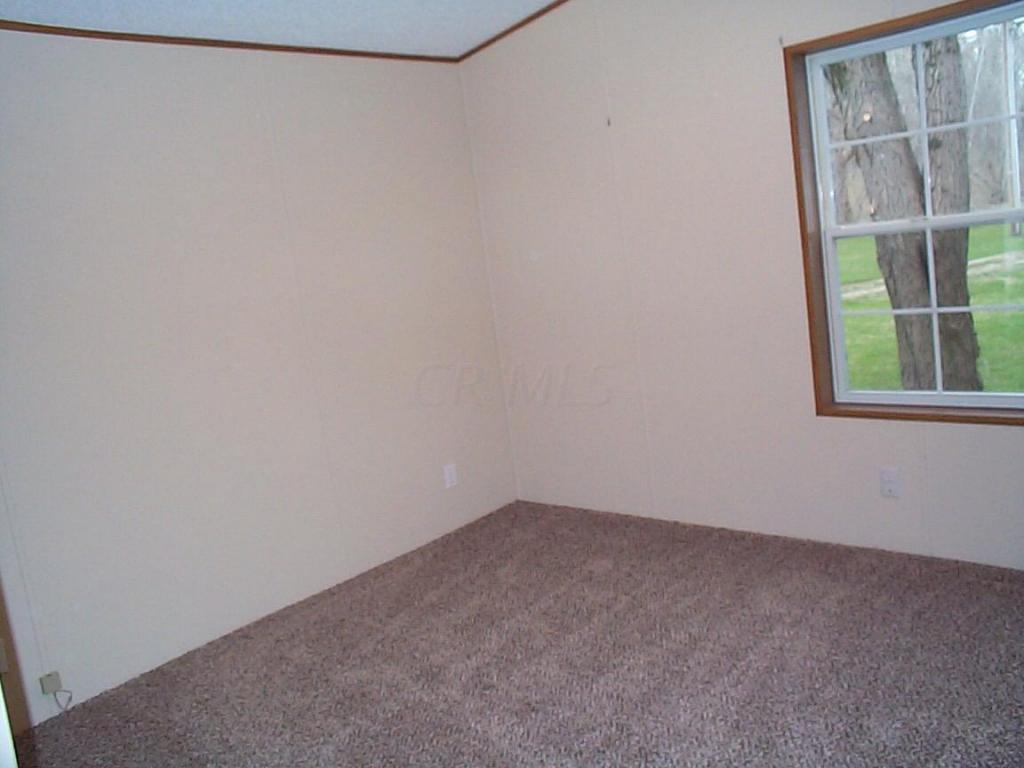 4035 Walnut Rd SE, Hebron, OH 43025 photo 11
