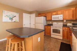 5855 Stevens Dr, Orient, OH 43146 photo 7