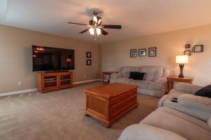 5855 Stevens Dr, Orient, OH 43146 photo 11