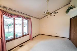 1637 Fox Ridge Dr, Springfield, OH 45503 photo 6