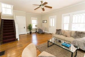 248 E Kelso Rd, Columbus, OH 43202 photo 4