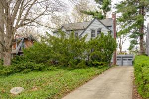 336 E Torrence Rd, Columbus, OH 43214 photo 2