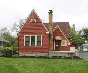 220 Maple Dr, Columbus, OH 43228 photo 2