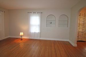 220 Maple Dr, Columbus, OH 43228 photo 7