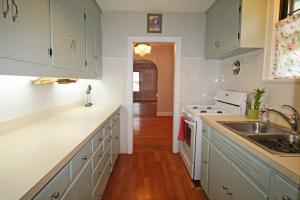 220 Maple Dr, Columbus, OH 43228 photo 15