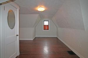 220 Maple Dr, Columbus, OH 43228 photo 23