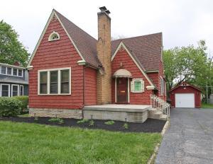 220 Maple Dr, Columbus, OH 43228 photo 1