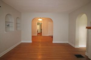 220 Maple Dr, Columbus, OH 43228 photo 8