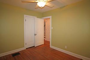 220 Maple Dr, Columbus, OH 43228 photo 18