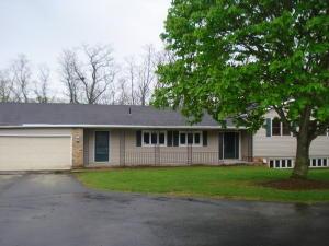 5846 Knollwood Rd, Springfield, OH 45502 photo 2