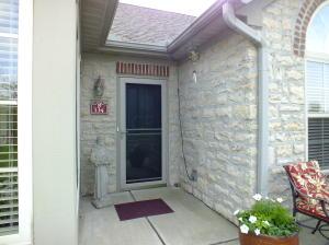 134 Stonegate Dr, Pataskala, OH 43062 photo 2