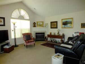 134 Stonegate Dr, Pataskala, OH 43062 photo 5