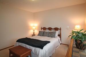 1708 Twin Oaks Dr, Powell, OH 43065 photo 31