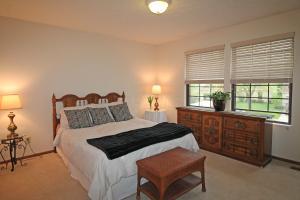 1708 Twin Oaks Dr, Powell, OH 43065 photo 30