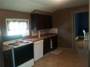156 E Central Ave, Delaware, OH 43015 photo 9
