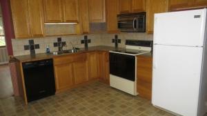 634 Swackhammer Rd, Circleville, OH 43113 photo 2