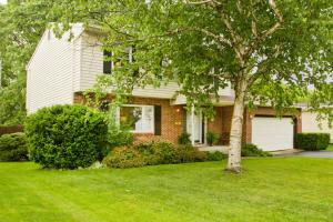 1908 Cedar Willow Dr, Columbus, OH 43229 photo 3