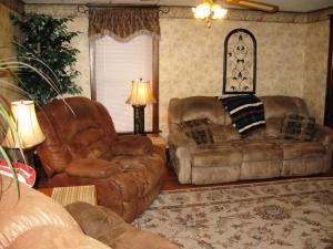 47 Spring St, Glouster, OH 45732 photo 13
