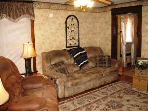47 Spring St, Glouster, OH 45732 photo 12