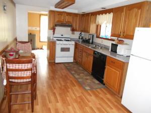 47 Spring St, Glouster, OH 45732 photo 10