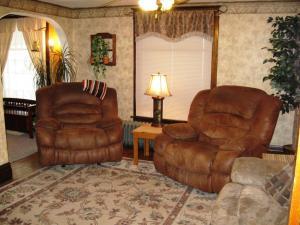 47 Spring St, Glouster, OH 45732 photo 14
