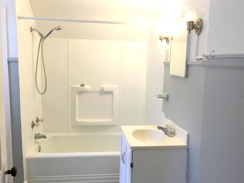 403 E Chestnut St, Lancaster, OH 43130 photo 6