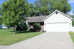 1990 Patrick Dr E, Newark, OH 43055 photo 2