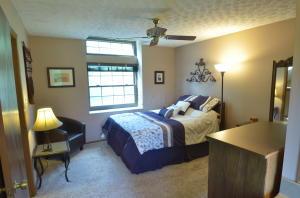 3701 Carnforth Dr, Columbus, OH 43221 photo 19