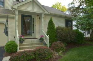 3701 Carnforth Dr, Columbus, OH 43221 photo 2