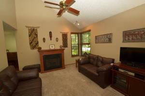 3701 Carnforth Dr, Columbus, OH 43221 photo 5
