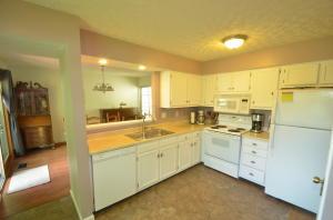 3701 Carnforth Dr, Columbus, OH 43221 photo 7
