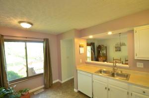 3701 Carnforth Dr, Columbus, OH 43221 photo 8