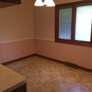 1451 Devonhurst Dr, Columbus, OH 43232 photo 9