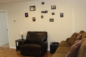 318 E High St, Fulton, OH 43321 photo 9