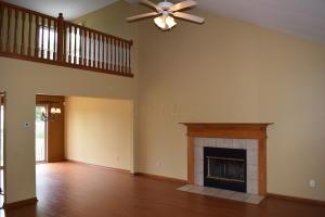 1356 Kellerman Ct, Columbus, OH 43228 photo 4