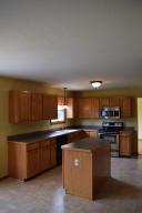 1356 Kellerman Ct, Columbus, OH 43228 photo 12