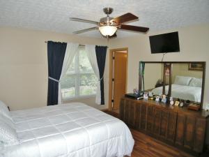 111 Lantern Chase Dr, Delaware, OH 43015 photo 11