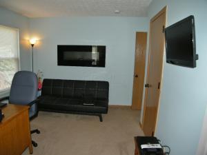 111 Lantern Chase Dr, Delaware, OH 43015 photo 18