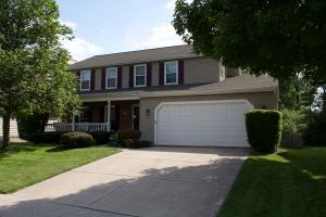 7451 Mapleleaf Ct, Columbus, OH 43235 photo 1