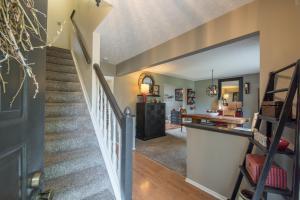 7010 Cavalry Ct, Dublin, OH 43017 photo 4