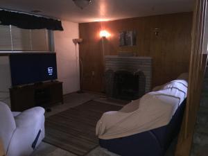 1269 Gresham Rd, Columbus, OH 43204 photo 9