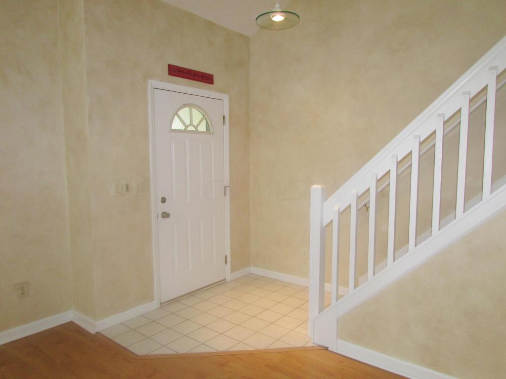 8512 Libra Rd, Dublin, OH 43016 photo 2