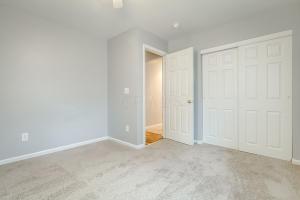 2454 E Howard Rd, Obetz, OH 43207 photo 11